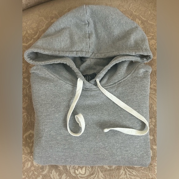 Forever 21 Gray Fleece Cropped Hoodie Women’s Pullover Sweatshirt Small Size S - Picture 5 of 6